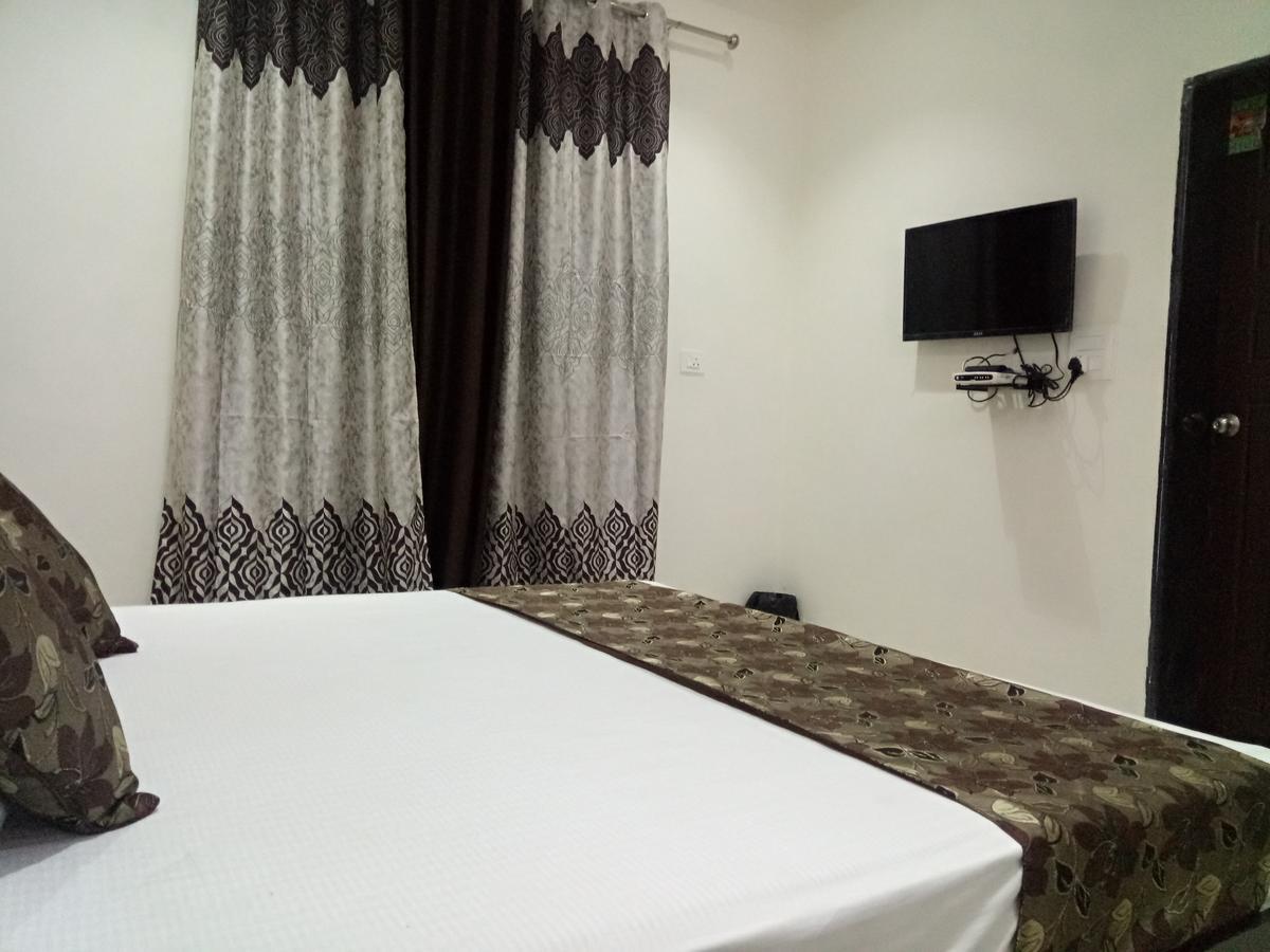 Anamsa Residency Hotell Vrindāvan Eksteriør bilde